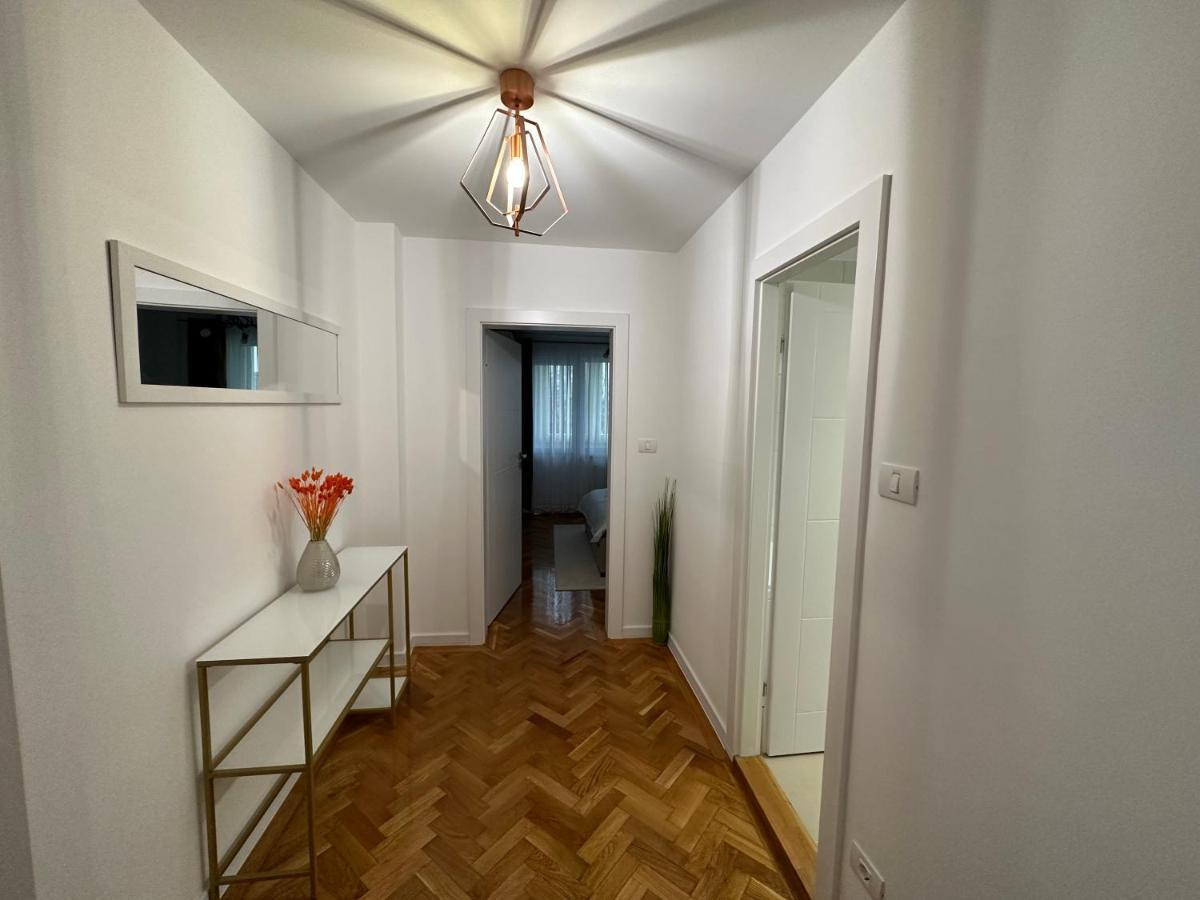 Esi Apartments #Central With Garage Тимишоара Екстериор снимка